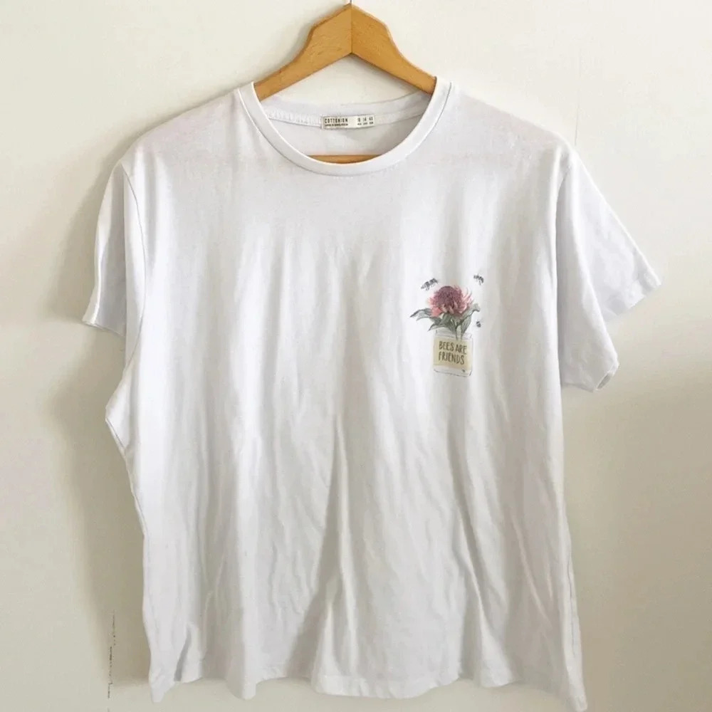 Cotton on white graphic floral bees t-shirt
